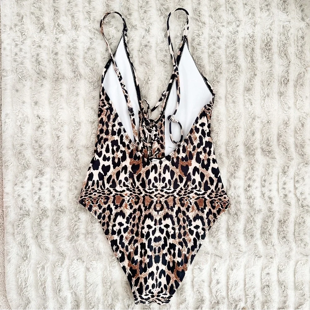 Missguided plunge high